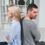 Terapia de pareja para romper el silencio: cuando ya no discutimos, pero tampoco hablamos