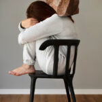 Psicoterapia individual para quienes sienten que nada los llena: recuperar el sentido de tu vida